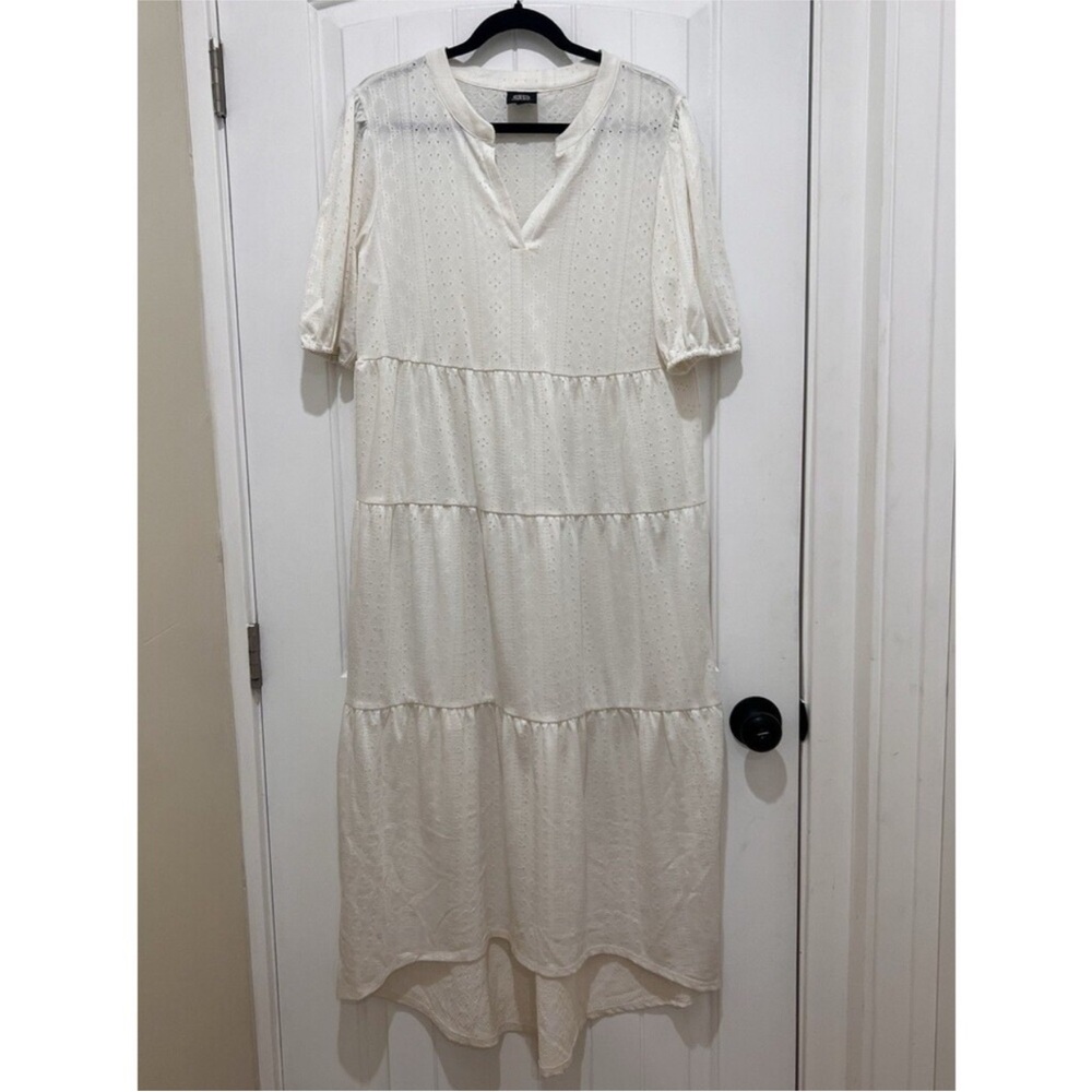 Elegant White Maxi Dress